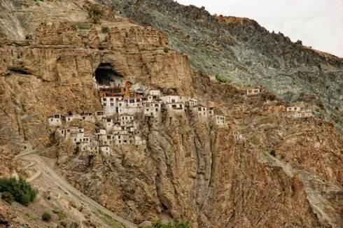 盘点世界上最奇特的几个村庄，看完后由衷佩服人类的智慧