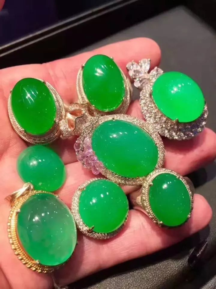 问玉翡翠老张分享:什么是冷知识? 金镶玉要封