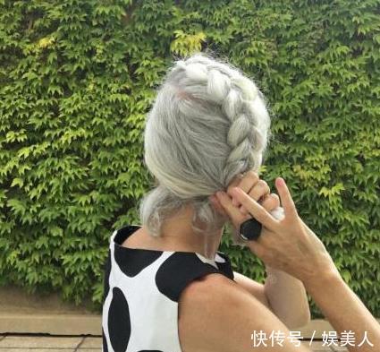 『奶奶』时髦不分年龄,70岁的奶奶也可以美丽