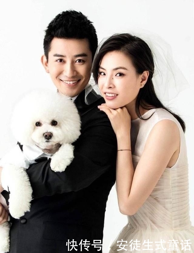 凹凸■34岁吴敏霞在家锻炼,穿紧身裤凹凸大长腿,女儿的表情亮了