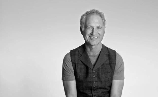  『球鞋』真相找到了！AJ 这么火都是因为他！不认识可以告别球鞋圈了……