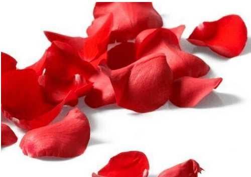 女人脸上长了“斑点”不要慌,教你1个小妙方,淡化斑点白嫩肌肤