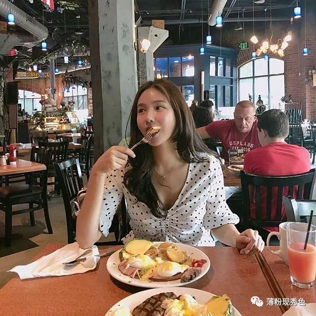 韩国美人店主Kim Pro的妖娆身段最新ins社交媒体个人照片