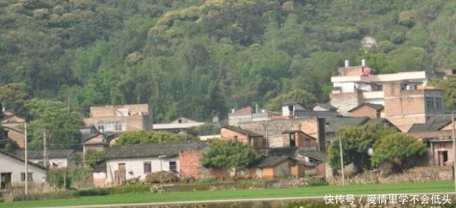  「道理」农村俗语：“宁往前赶一山，不往后挪一砖”，啥意思？