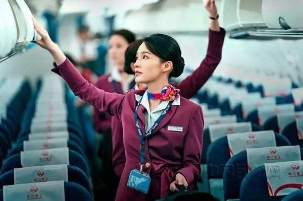 中国机长豆瓣评分为何只有6.9?电影中这群游