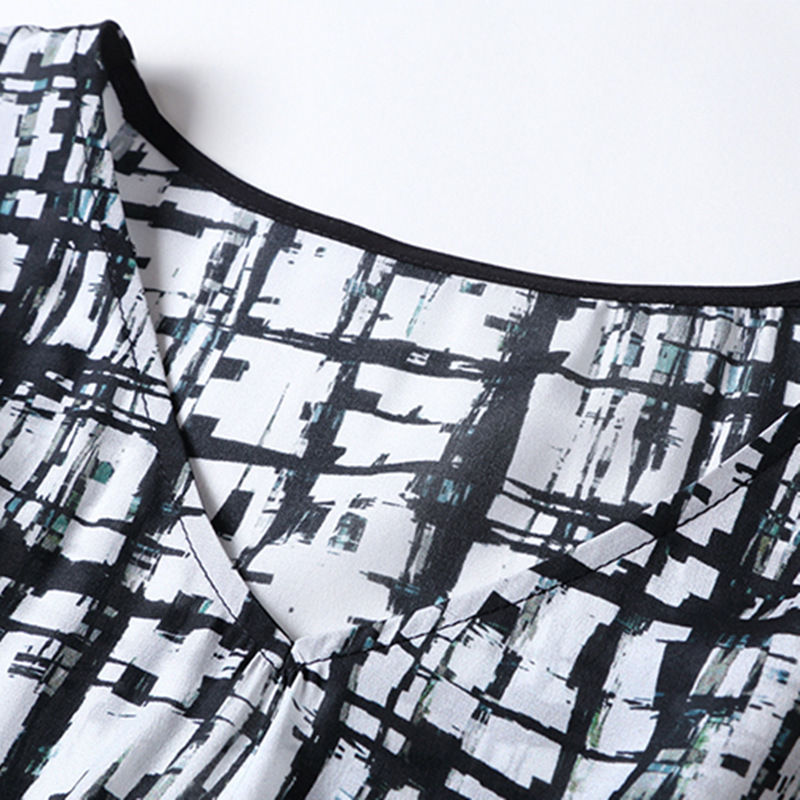 女人丰满才更好看!看下图女人穿“流氓裙”，妩媚性感女人味十足