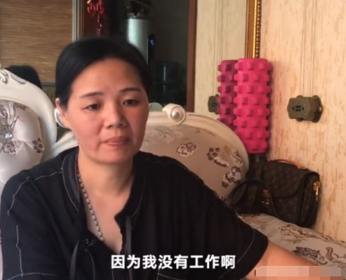 黄淑芬回应“老赖”，女儿生活受影响不想活了，以为判刑不用赔偿