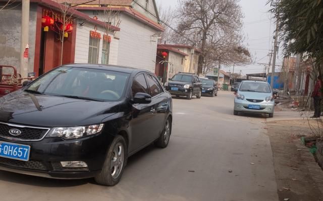 在农村，过年兴起“伪富”风气，明明没赚到钱，为啥要装大款？