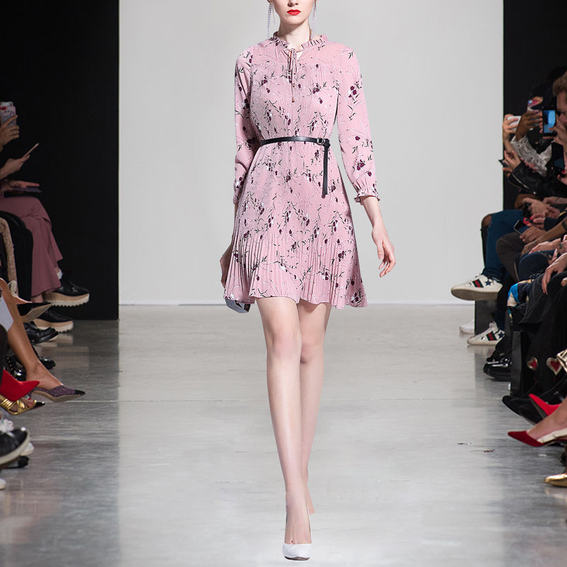 火了，火了!美美哒秋季女装一上架就火到街头巷尾，美到眩晕