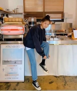 #脚上穿了一#4款早春流行款的鞋子,怎么穿都好看,时髦精们赶快备上