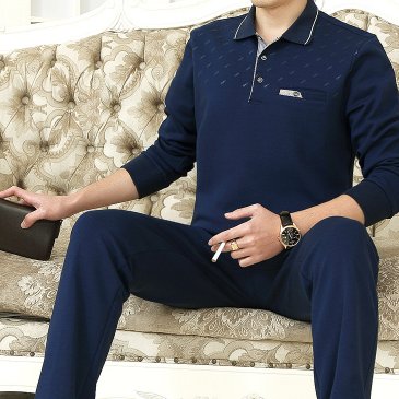 男人出门穿西装太落伍了，看看这8款运动套装，今年正流行