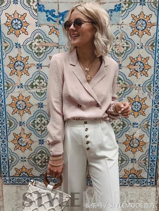 小小纽扣 竟成为夏日风穿搭的点睛之笔？