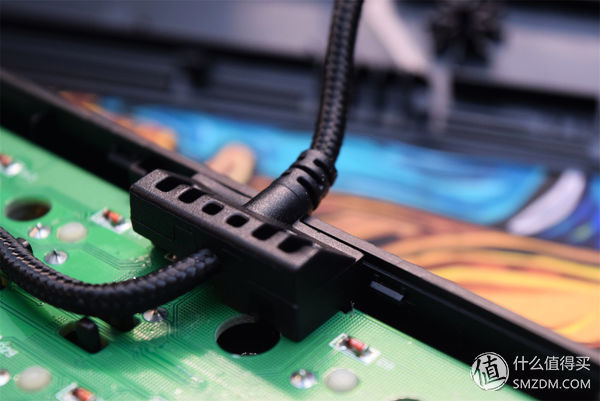 谁说机械键盘就一定吵闹?富勒G900S RGB静音红轴了解一下