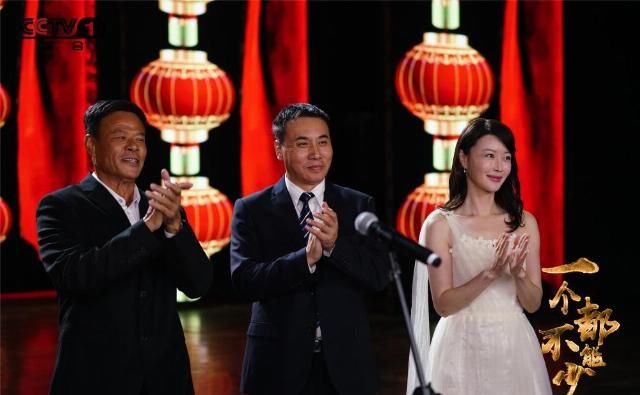  「张艺谋」与 21 年以前张艺谋电影重名，在这件事情上，的确“一个都不能少”