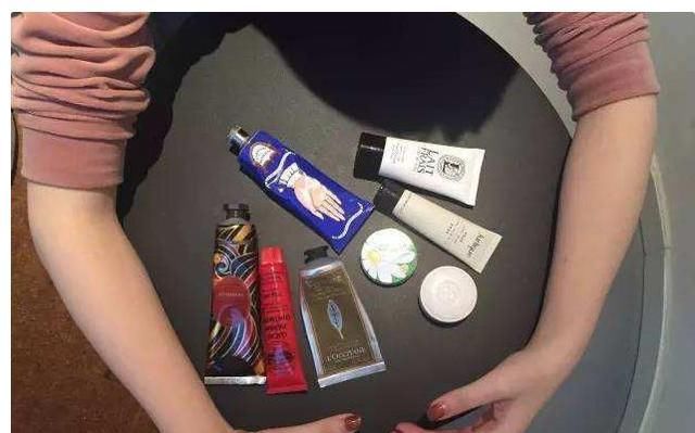  「精致」一个精致的女人,包里大都会有这3样宝贝,少1个就是差距