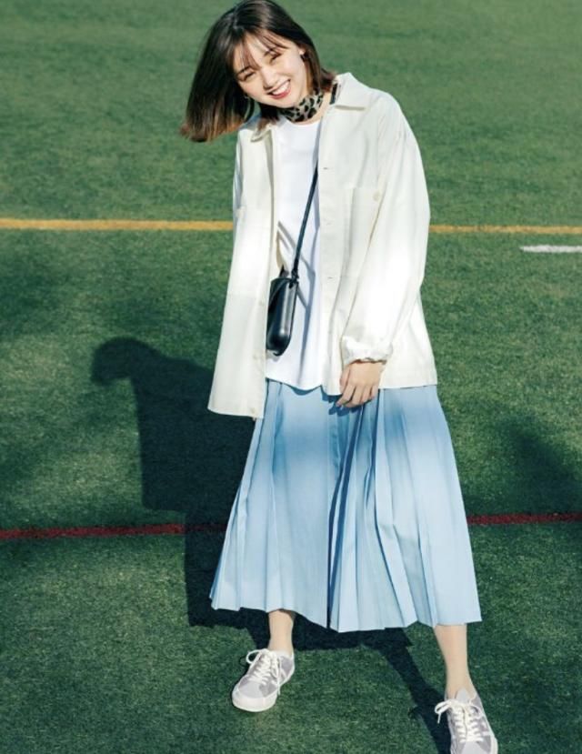  女孩：00后女孩必备日系穿搭，可甜可盐，萌妹子首选