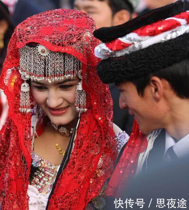 中国这个白种人民族，漂亮不输乌克兰美女，走在街上仿佛到了欧洲