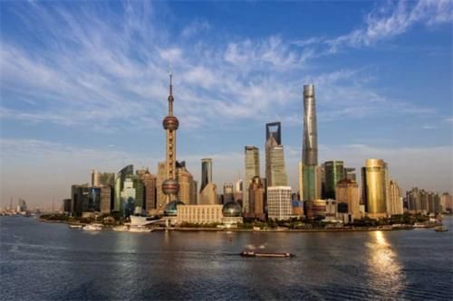 它是“第一大”直辖市，面积相当于上海的13倍，是一个“网红城市