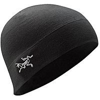 《全天候》 篇一:始祖鸟户外服饰怎么选?一篇看完Essentials全天