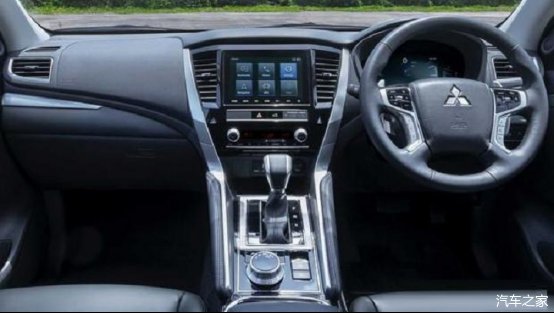  [三菱]全新三菱帕杰罗·劲畅上市 搭3.0L V6发动机
