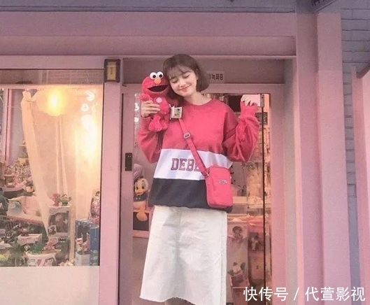  『卫衣和』卫衣！该穿卫衣了，这样穿好看炸了！