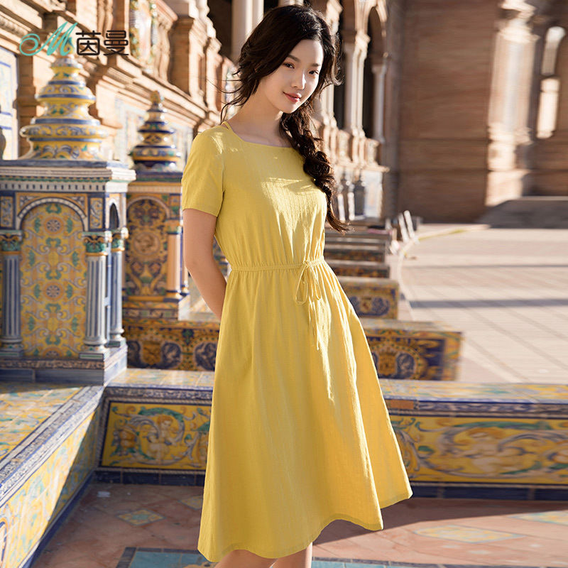 身材一般的女生，这样穿衣，完胜!