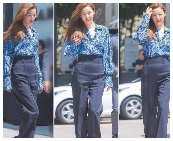 37岁全智贤撞衫32岁杨幂，同款衣服相差这么多，网友:气质很重要