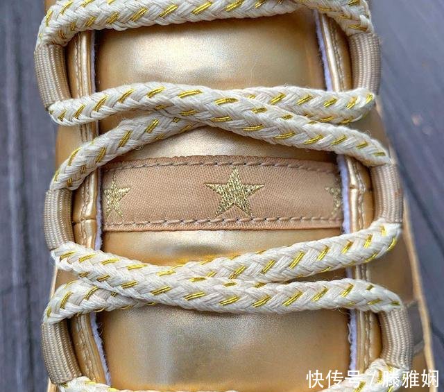  「土豪」这双土豪金Air Jordan 11恐怕是无数人的「梦中神鞋」