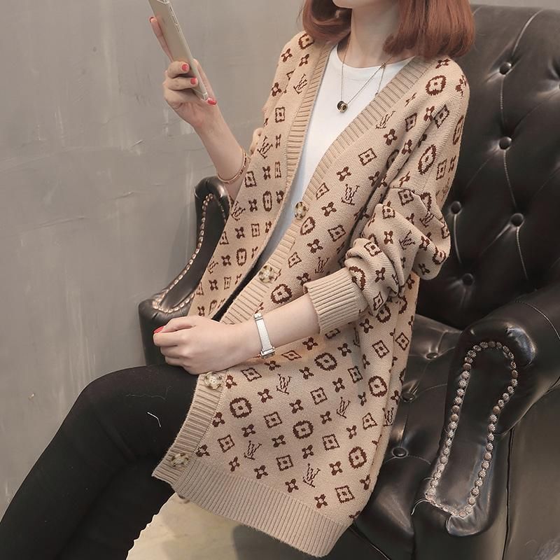 腰粗屁股大的女人，少穿毛衣!试试这些中长秋衫，轻松遮肉超显瘦