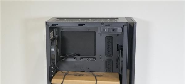  [S400]专注静音的小机箱！酷冷清风侠 S400机箱图赏
