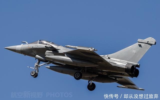  【兵器】法国海军独享兵器，成本高达7900万欧元，最贵的阵风战斗机