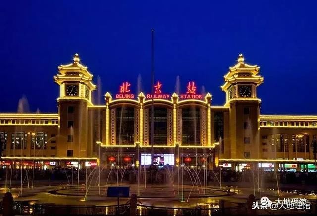 从教堂洋楼到鸟巢大裤衩：我们画了史上最全的“北京洋建筑地图”