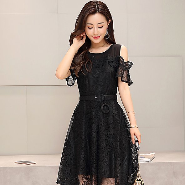 不敢相信,今年流行的连衣裙一件比一件洋气,不发工资也要买