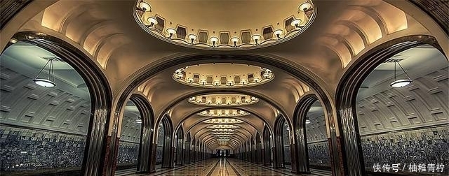 去俄罗斯旅游，要是给当地美女200元人民币，她能提供啥服务？