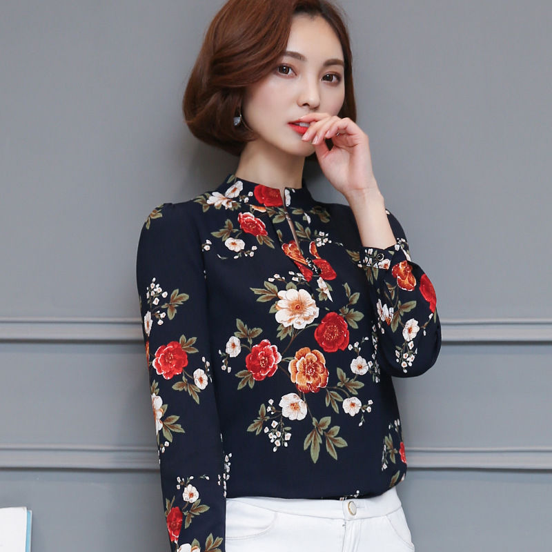 清晨打开窗户，看到一个邻居穿这秋装，简直让人目瞪口呆