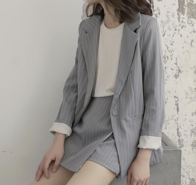  #度过#基础单品要这么穿，保你度过一个时尚又有范儿的春夏