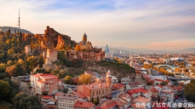 又一旅游国家被中国游客发现，物价比泰国还低，却比法国还浪漫