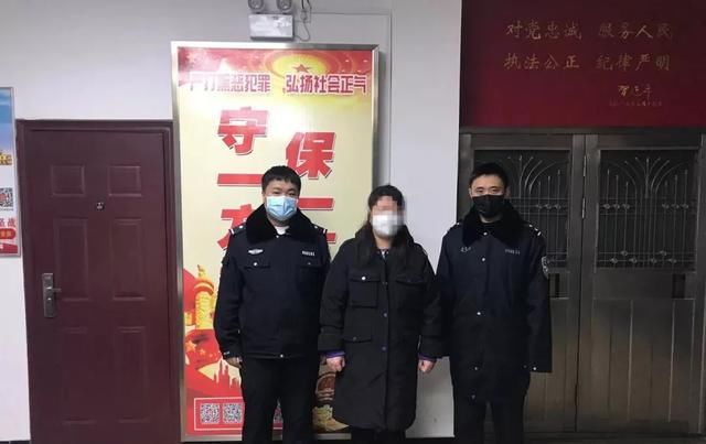 传播者■靖宇县公安局对两名谣言传播者进行批评教育