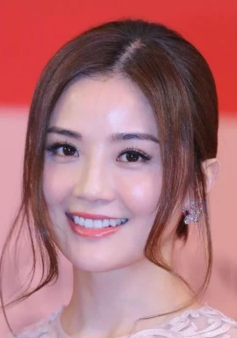 「女生」脸上有这3个特征的女生,不要留“黑长直”,不然会拉低你的颜值