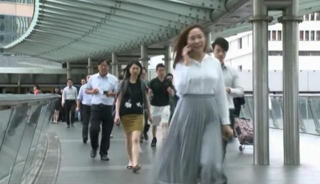 香港警方发布数据:上半年272宗情骗案 涉案人喊话:不要叫醒我!