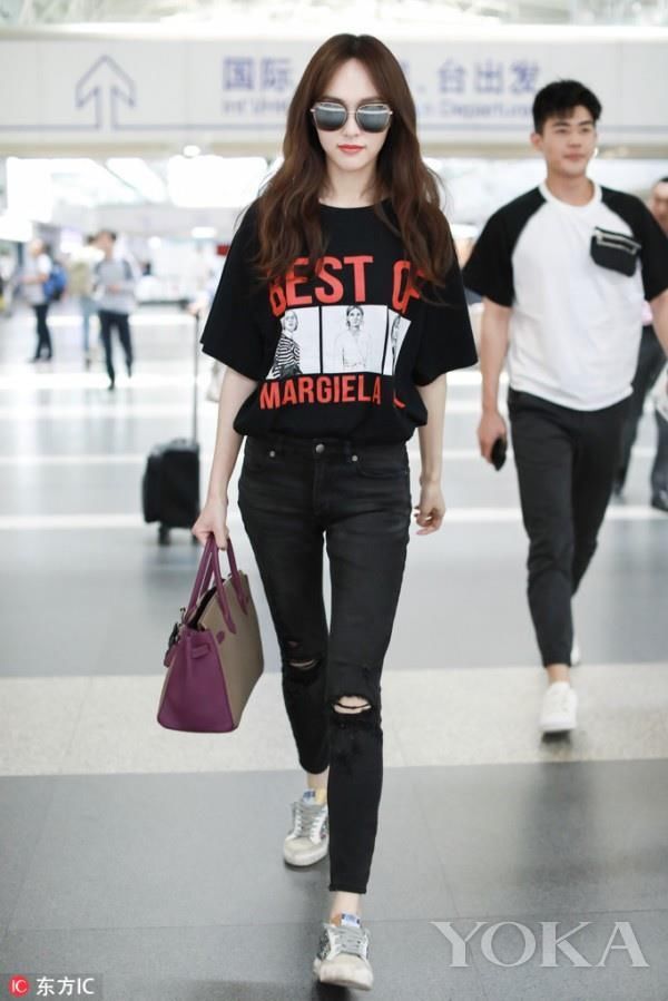 唐嫣把这几款T恤都穿了个遍，超低门槛百搭款谁穿谁美！