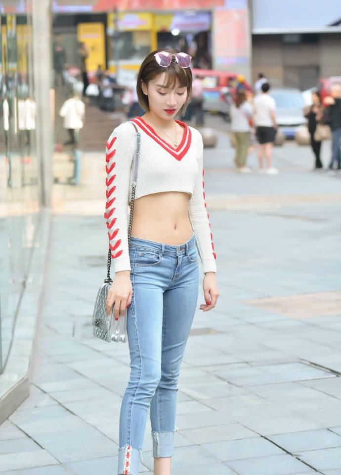  『位小姐姐』街头时尚小姐姐教你展现魅力