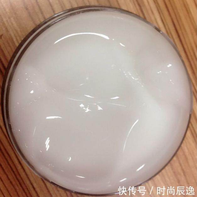 马齿苋加它的粉末，睡前洗脸，两周撵走斑点，皮肤满满胶原蛋白