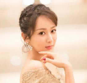 杨紫大方分享化妆护肤小窍门,难怪越来越美,网友:学到了