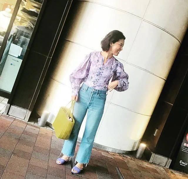  『画龙点睛』日本最顶流的时尚博主 大草直子的配饰与简单衣服的搭配法则