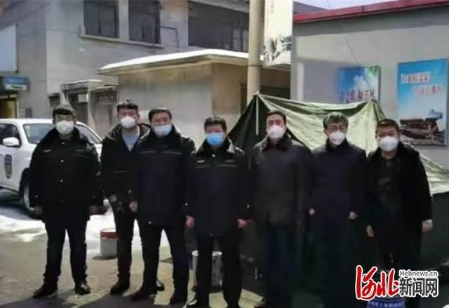  抚宁@河北秦皇岛抚宁城管“红黄蓝”奋战抗疫一线