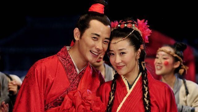  罗晋■39岁得双胞胎，公开表白苗圃，被拒后又“撩”唐嫣，现今又当保姆
