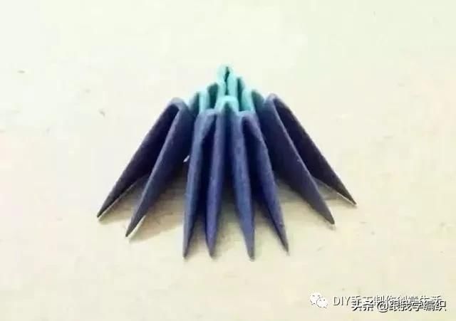  『蓝色』简单的折个三角，组合成百变造型