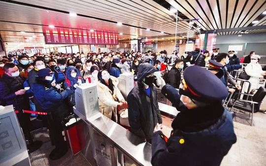  防控：全国所有铁路站点均实行进出站测温