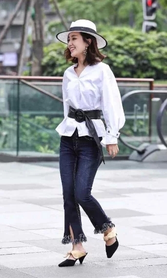  个性|拍：个性前卫的美女，尽情绽放女人魅力